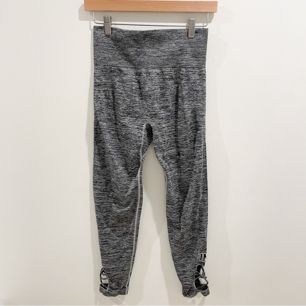 Victoria’s Secret PINK Ultimate Gray Leggings Pants